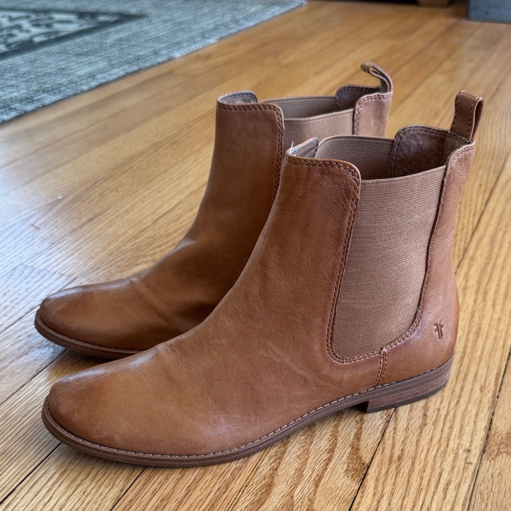 Frye Leather Chelsea Boots